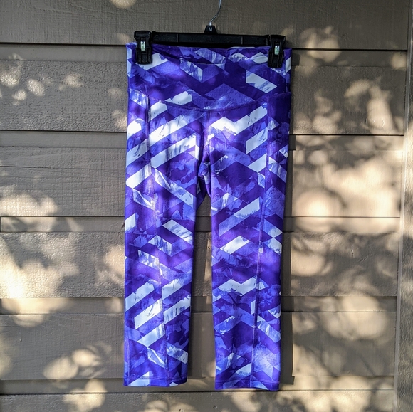 Old Navy Pants - OLD NAVY Active Leggings